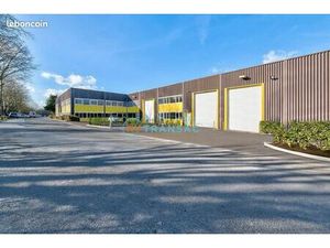 Local d'activité 323 m²