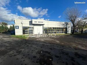 Local bureaux 373 m²