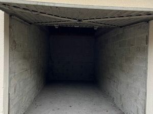 Location grand box - melun