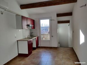 Pélissanne T3 en duplex + Terrasse dans le Centre Historique