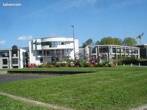 Location bureau lumineux Cité de l'Entreprise