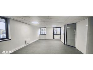 Bureau lumineux 40 m² – Idéal consultants  formateurs  entreprises de services – Chatou ce