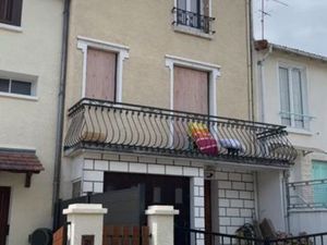 Maison 78 M2 et maison 30 m2 avec jardin 300 M2 avec garage et parking