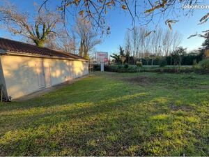 Local commercial à louer – idéal pour bureaux / activités professionnelles