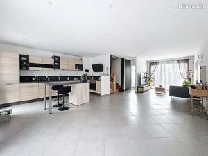 Maison montoit - 4 pieces - 3 chambres