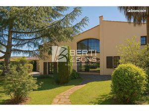 Villa 5 pièces 193 m²