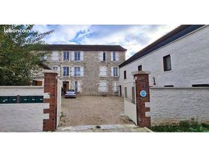 Immeuble de rapport dans l’aube / 7 appartements