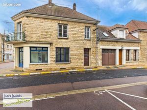 Maison 8 pièces 206 m²