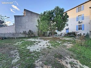 Immeuble 12 pièces 268 m²