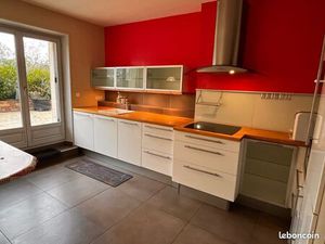 Loue bel appartement T6 avec terrasse centre ville