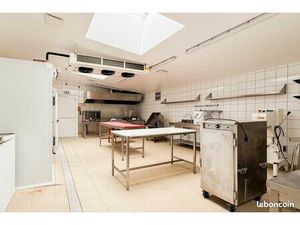 Local commercial 135 m² Lonny