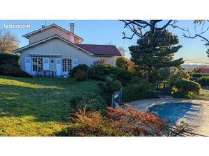 Maison 6 pièces 184 m²