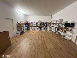 Local d'activité 170 m²