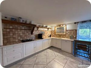 Appartement meublé type 2  une chambre  parking