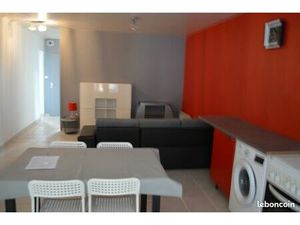 F2 meublé  libre début janvier