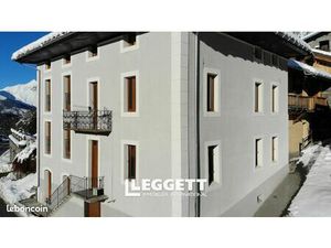 Maison 15 pièces 229 m²