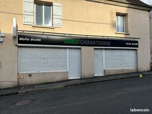 Local auto école ou centre de formation