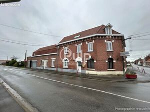 Immeuble 10 pièces 256 m²