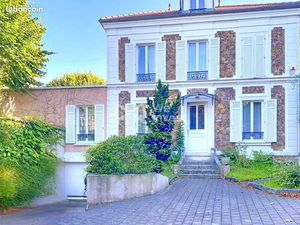 Propriété 10 pièces 183 m²
