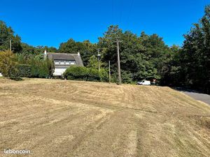 Terrain de 572m2 et 1174m2 constructible Hors lotissement Camors