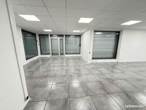 Local commercial 155 m2 avec logement