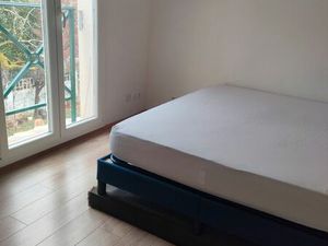 Une chambre meublée en location