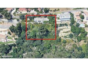 Maison 6 pièces 499 m²