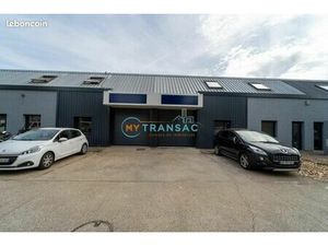 Local d'activité 210 m²