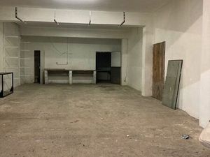 Local 100m² à Mougins