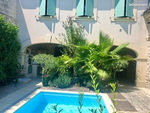 Maison de village 5 pièces - Cour arborée avec piscine