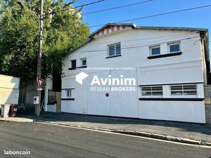 Local 430 m² Chelles