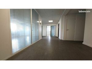 Bureaux 54 m²