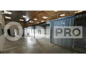 Local d'activité 618 m²