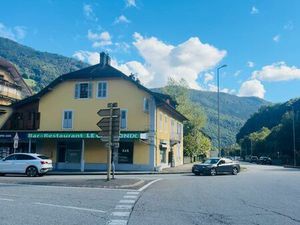 Local commercial 67m2 Ugine(73)