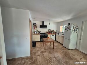 Maison plain-pied avec terrain 1400m2