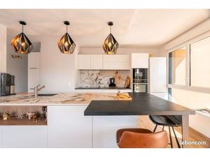 Appartement T4 penthouse de 114m² + 2 garages