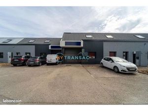 Local d'activité 221 m²