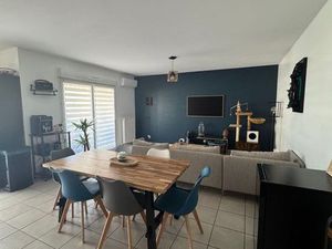 T4 récent (2015) – 80 m² – Salon 30 m² climatisé – Balcon 10 m² – Garage