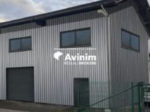 Local 184 m² La Motte-Servolex