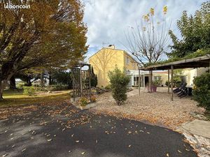 5 CHAMBRES dont 1 au RDC - Magnifique terrain