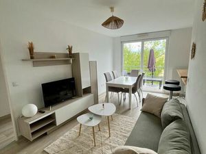 Location T2 meublé avec terrasse et place de parking