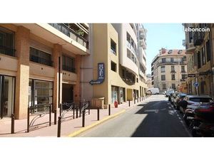 Garage sécurisé à louer – Cannes