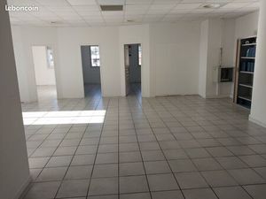 LOCAL A LOUER 121m2