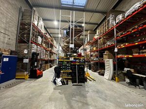 Entrepôt et Bureaux Val d’europe