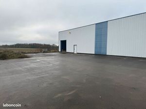 Entrepôt à louer 1000m2