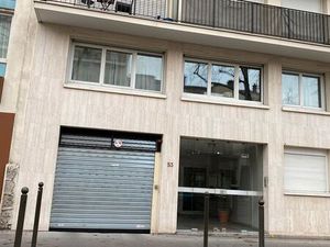 Parking pour citadine - idéal les soirs de Match