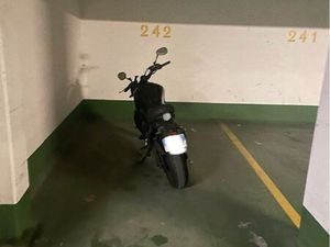 Place de parking (boxable) – Levallois-Perret – Proximité Parc de la Planchette / Verdun