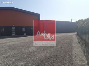 Local d'activité 1 000 m²