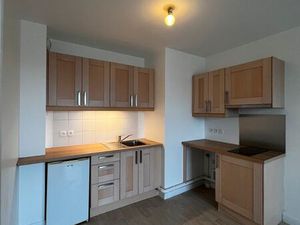 Beau T2 39m2 lumineux - Terrasse orientée pleine Est - 5ème étage avec ascenseur - Parking