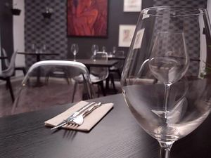 Restaurant  salon de thé  crêperie  tarterie  glacier   commerce de proximité ou tout autr